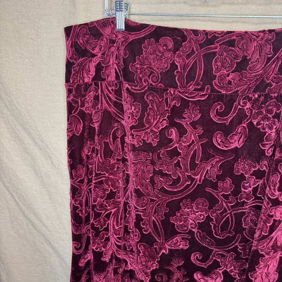 The Pyramid Collection Burgundy Burnout Velvet Maxi Skirt 1X Gothic Witchy Vamp - Picture 2 of 4
